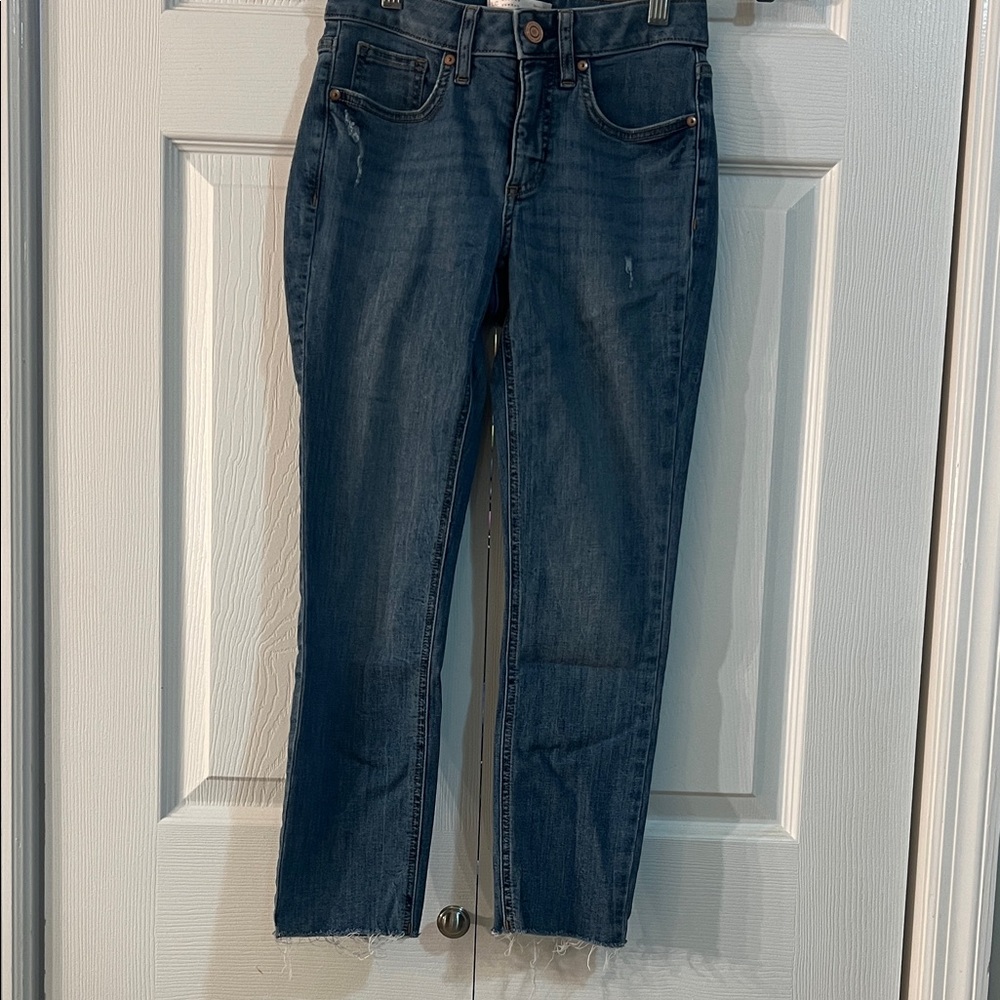 LC Lauren Conrad Indigo Cropped Straight Leg Jeans NWOT